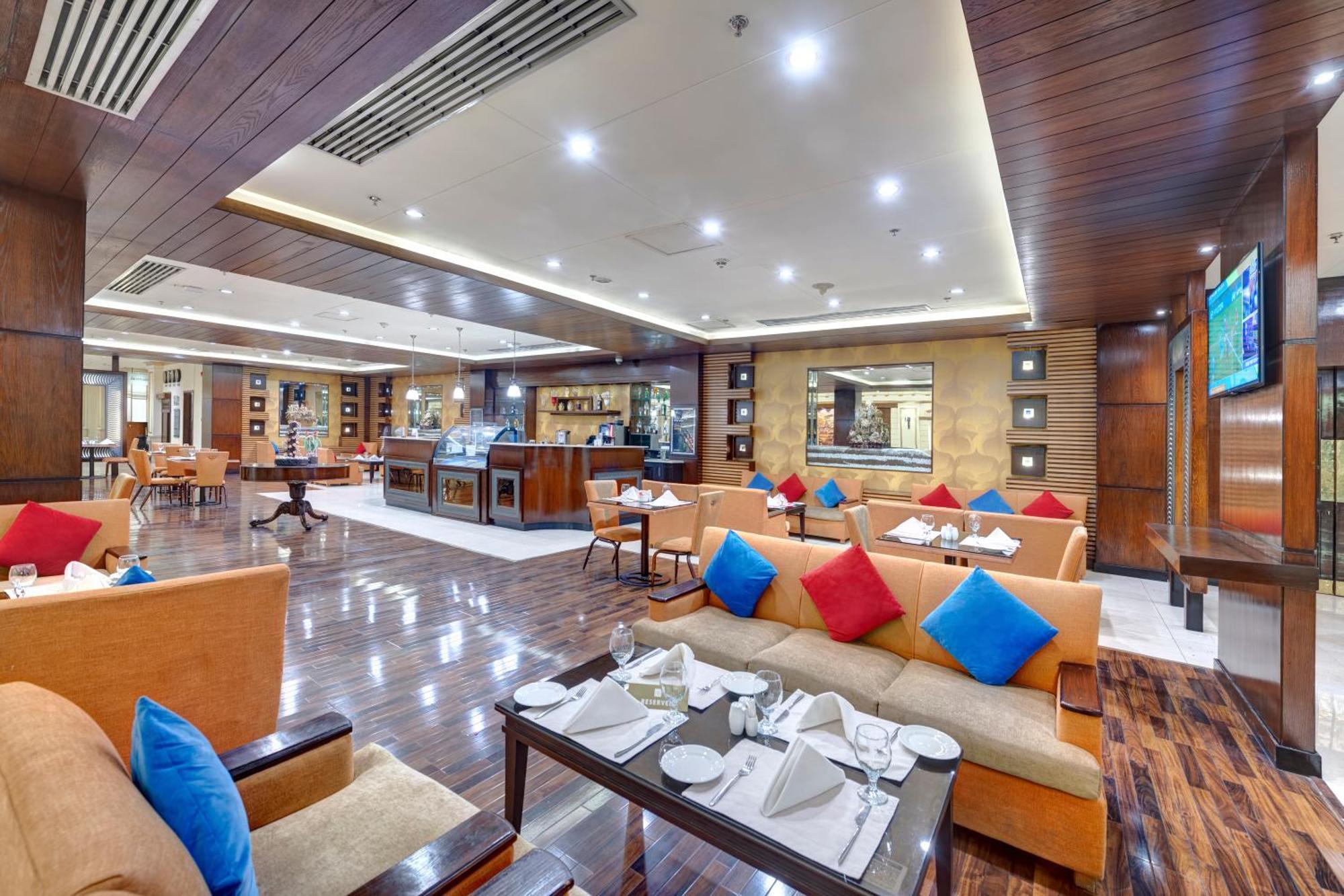 เพิร์ล คอนติเน็นตัล ราวัลปินดิ Hotel ราวัลปินดี ภายนอก รูปภาพ